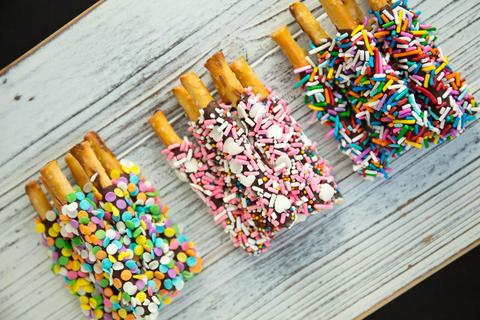 vegan chocolate covered pretzels