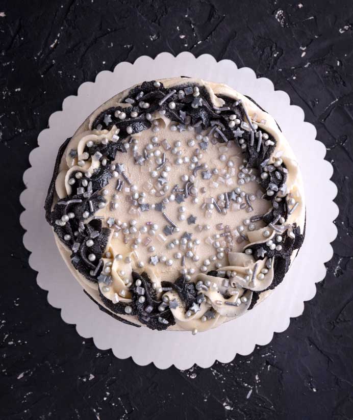 vegan KISS cake