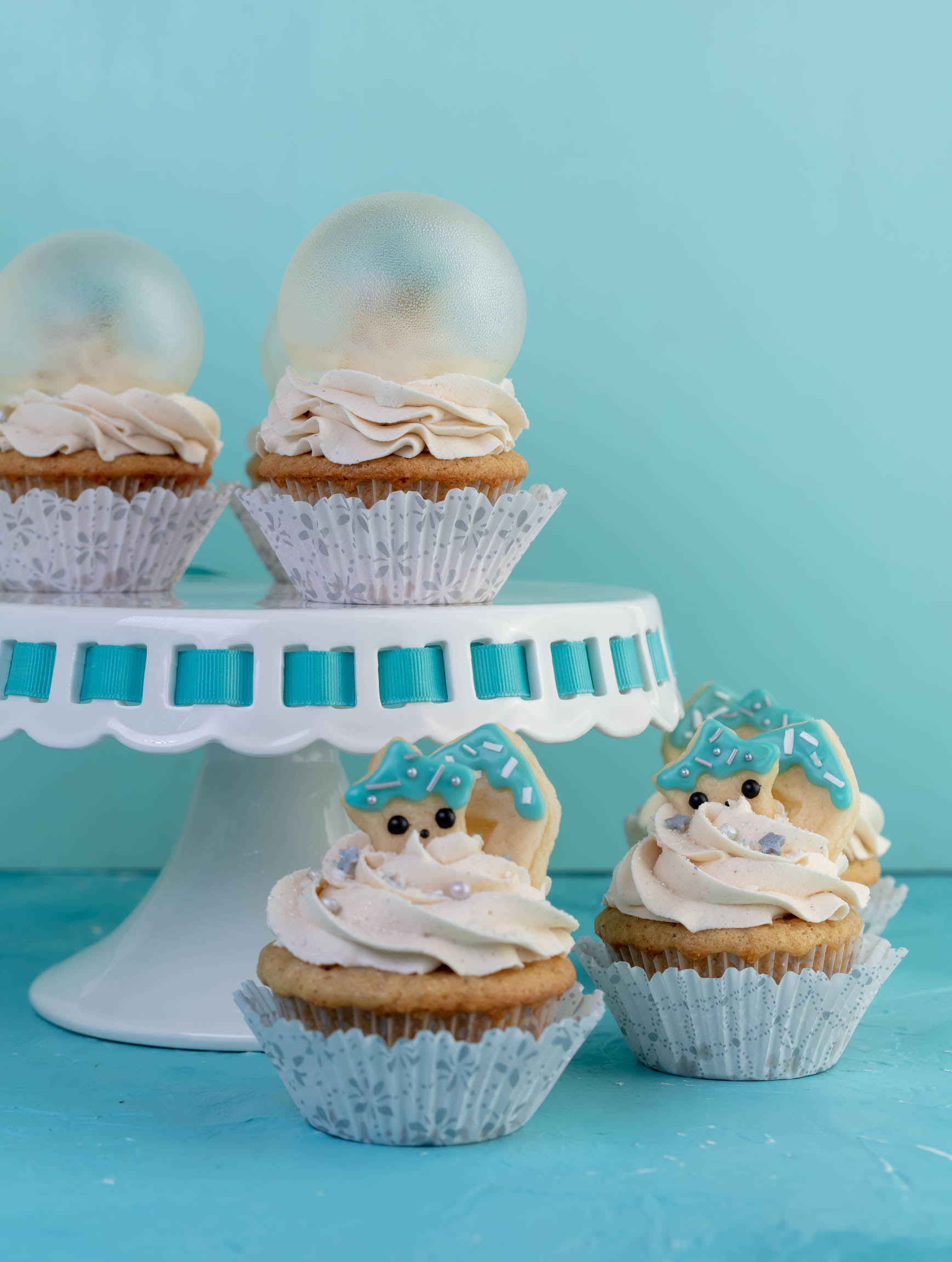 vegan snow globe cupcakes